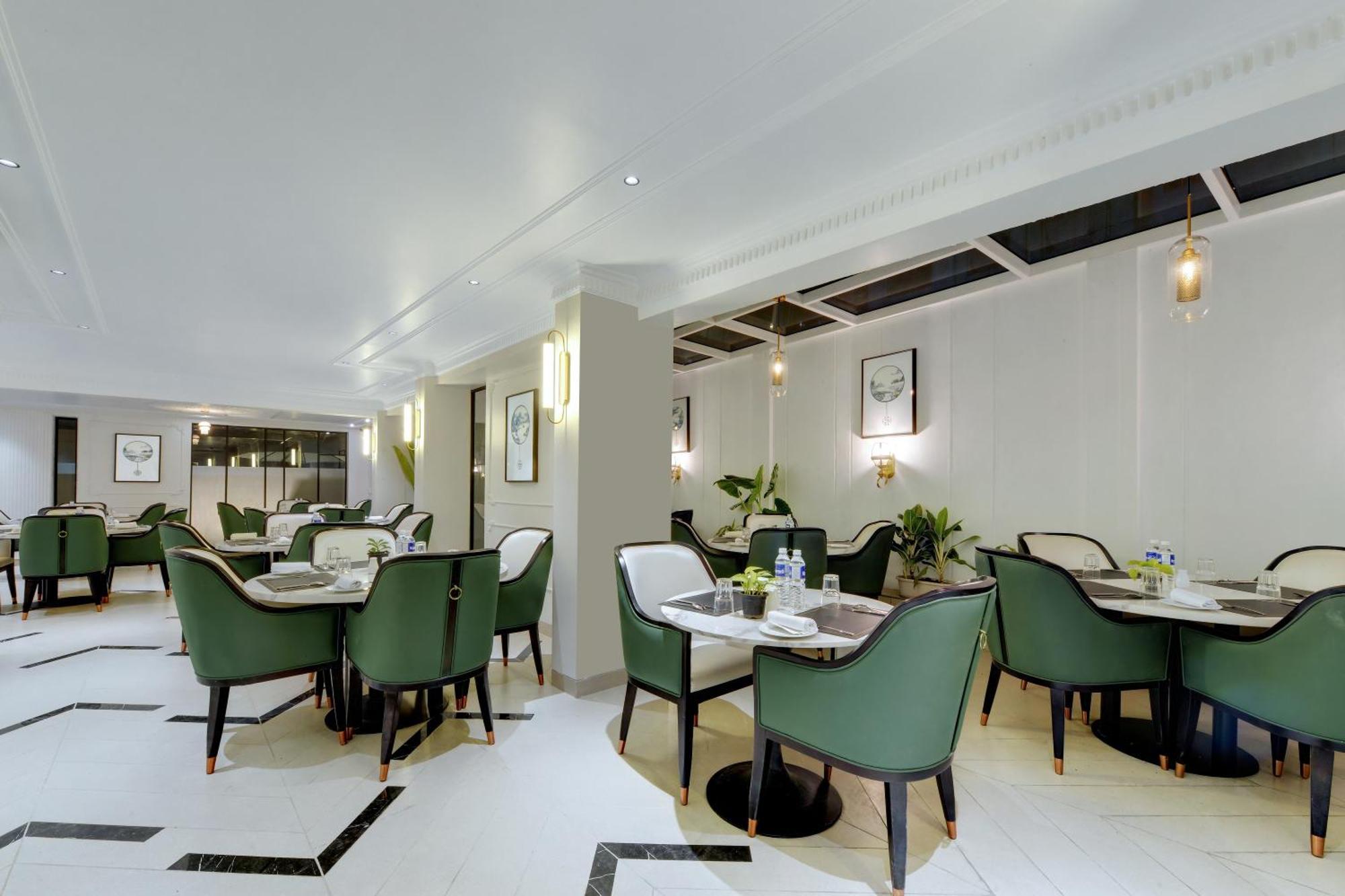Hotel Beacon Nibm 3*
